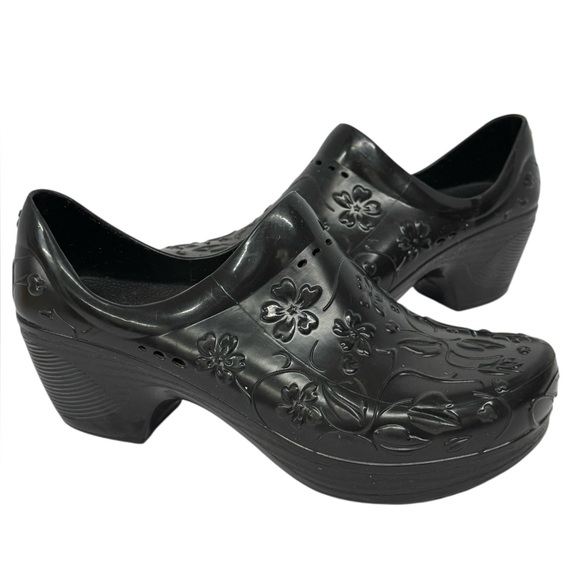 Dansko Pixie Molded EVA Black Floral Slip Resistant Professional Clogs 37 US 6/7
